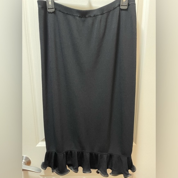 Cyrus Knit Skirt & Top Trimmed In Genuine Leather. - Picture 5 of 11